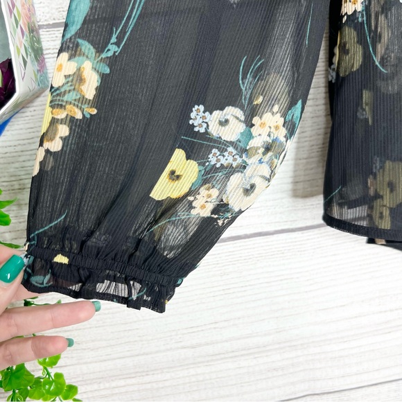 Sheer Black Floral Ruffled Off Shoulder Flowy Blouse Top Size 0X - Picture 3 of 8